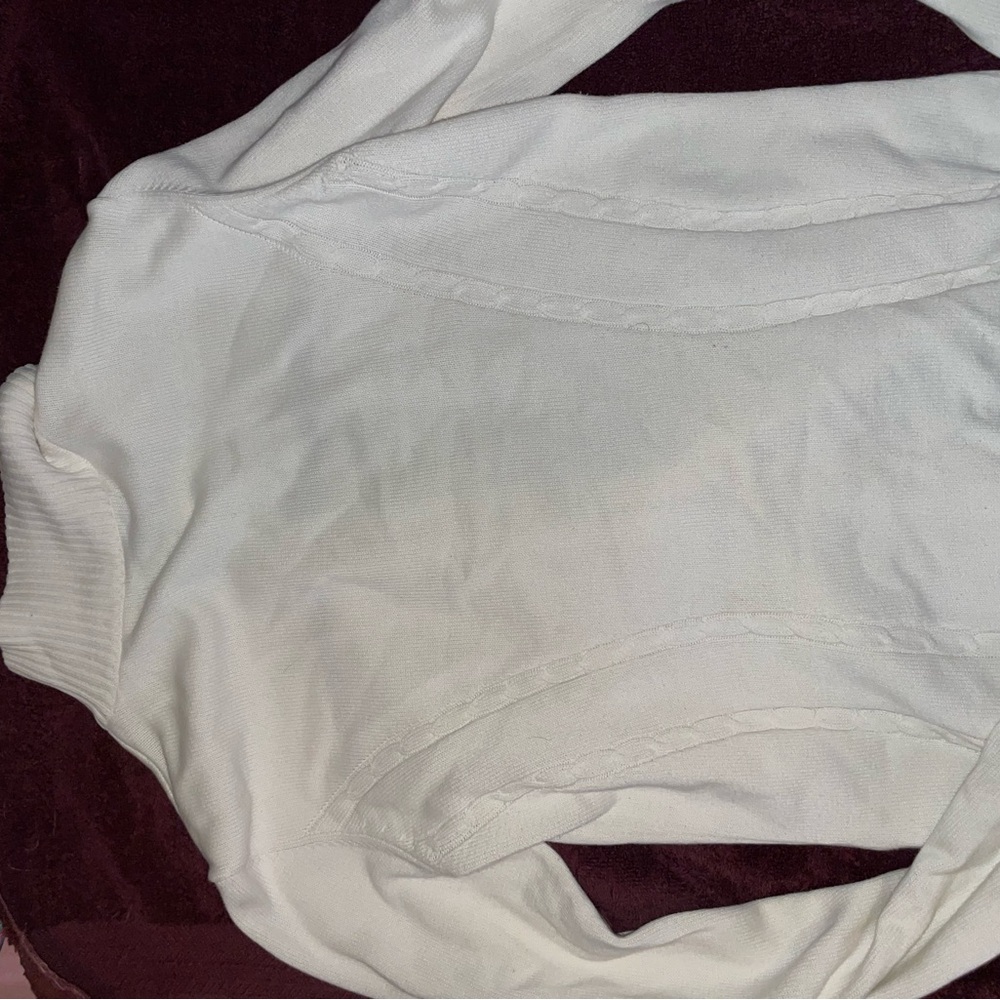 Sweater - Picture 3 of 3